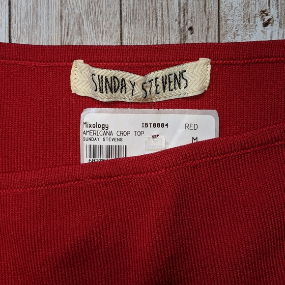 🌼 MIXOLOGY Sunday Stevens Americana Knit Crop Top, M NWT - Picture 4 of 6